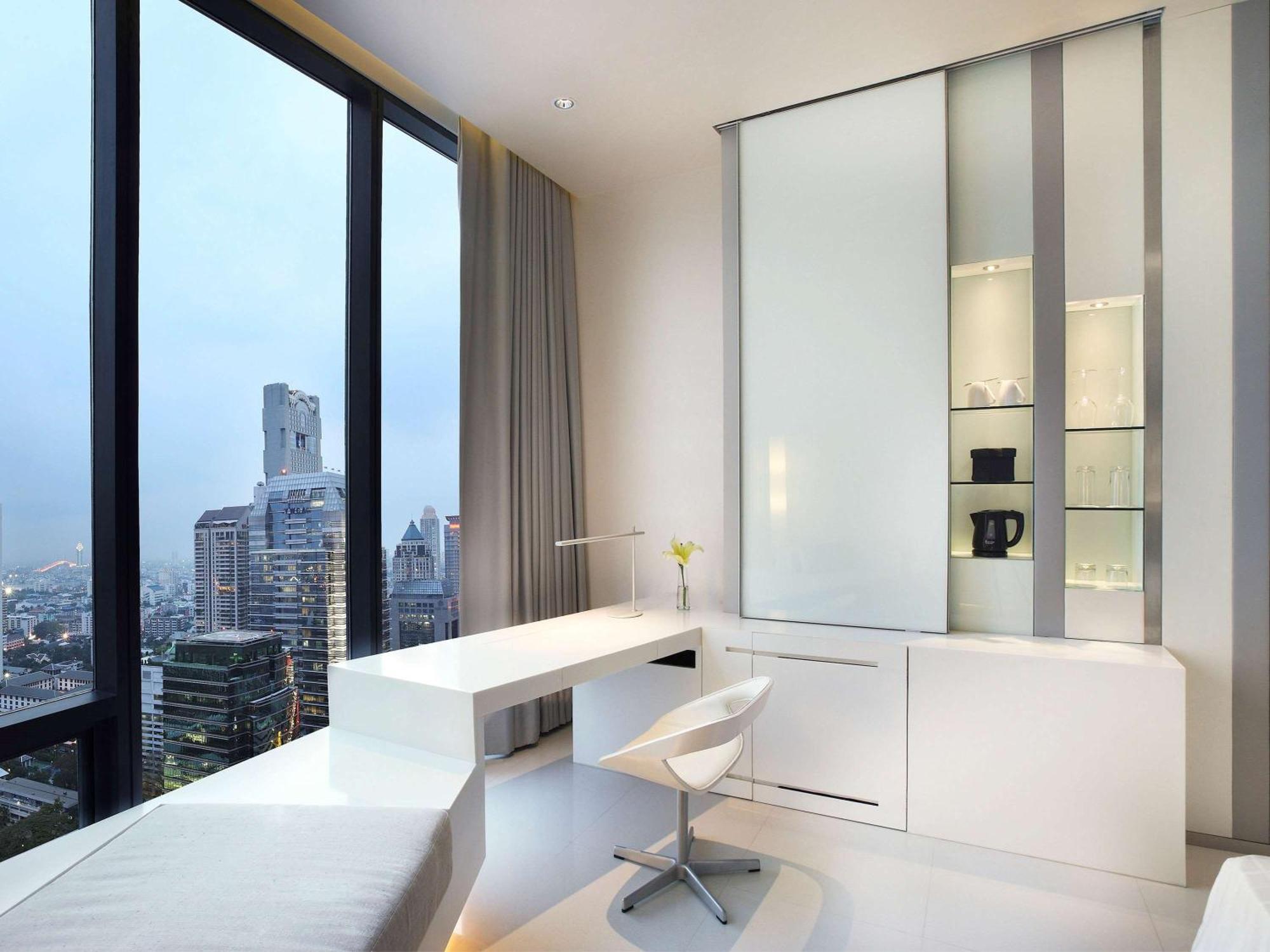 SO COMFY Twin Room with Park or City View